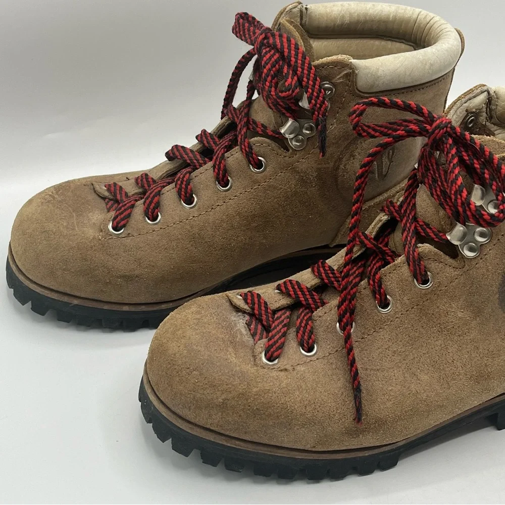 Vasque Leather Hiking Boots Mens Size 7.5 Made In Italy Vintage Vibram Gorpcore